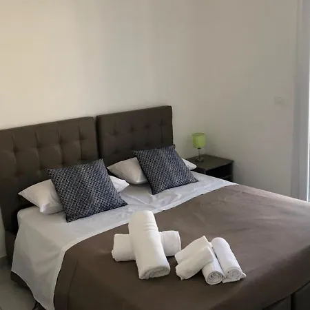 Apartment 3g Baroque *