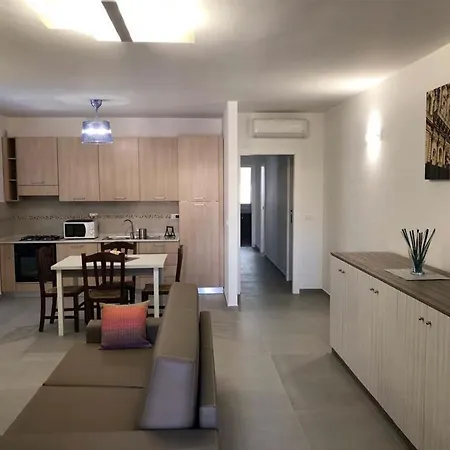 3g Baroque Apartment