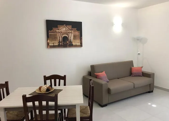 3g Baroque Apartment